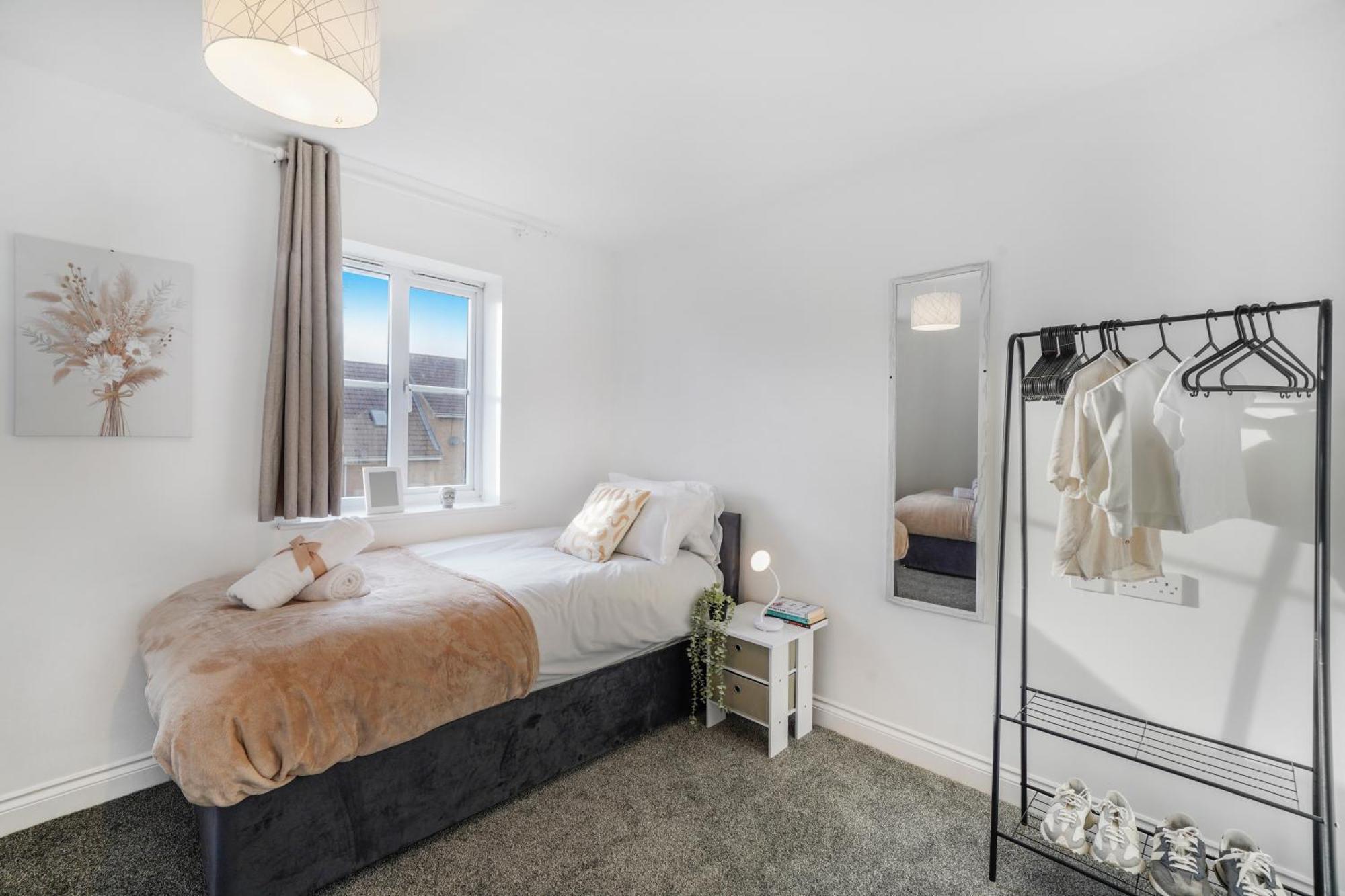 Station & Shops 3Min Walk I Heathrow 15 Mins I X2 Ensuites I Parking X2 Langley Marish Екстер'єр фото