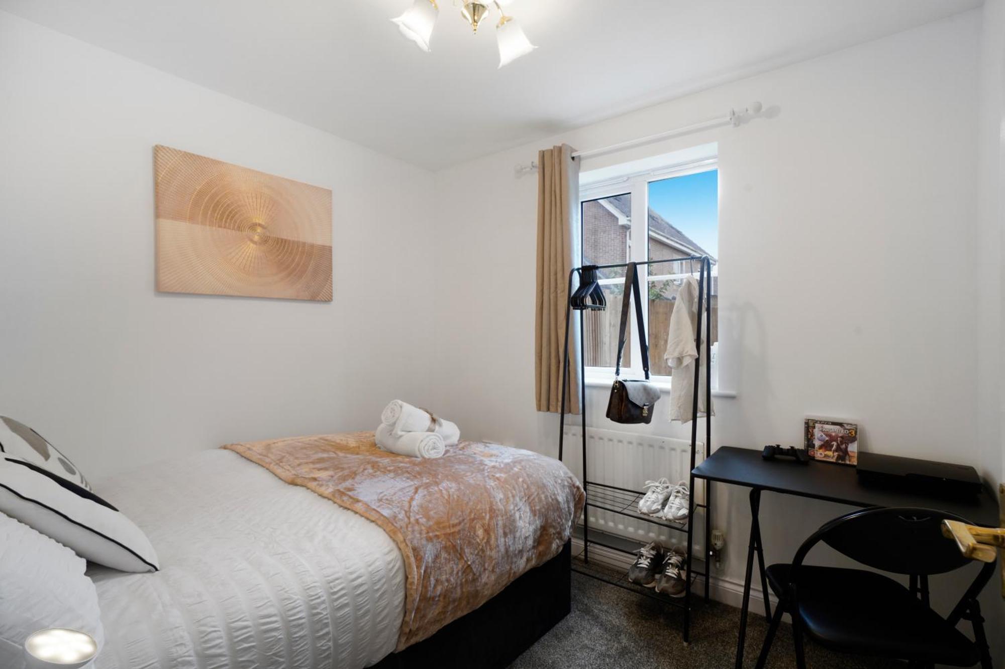 Station & Shops 3Min Walk I Heathrow 15 Mins I X2 Ensuites I Parking X2 Langley Marish Екстер'єр фото